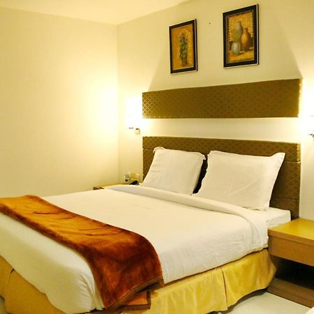 Hotel Sitara Grand Miyapur Χιντεραμπάντ Εξωτερικό φωτογραφία