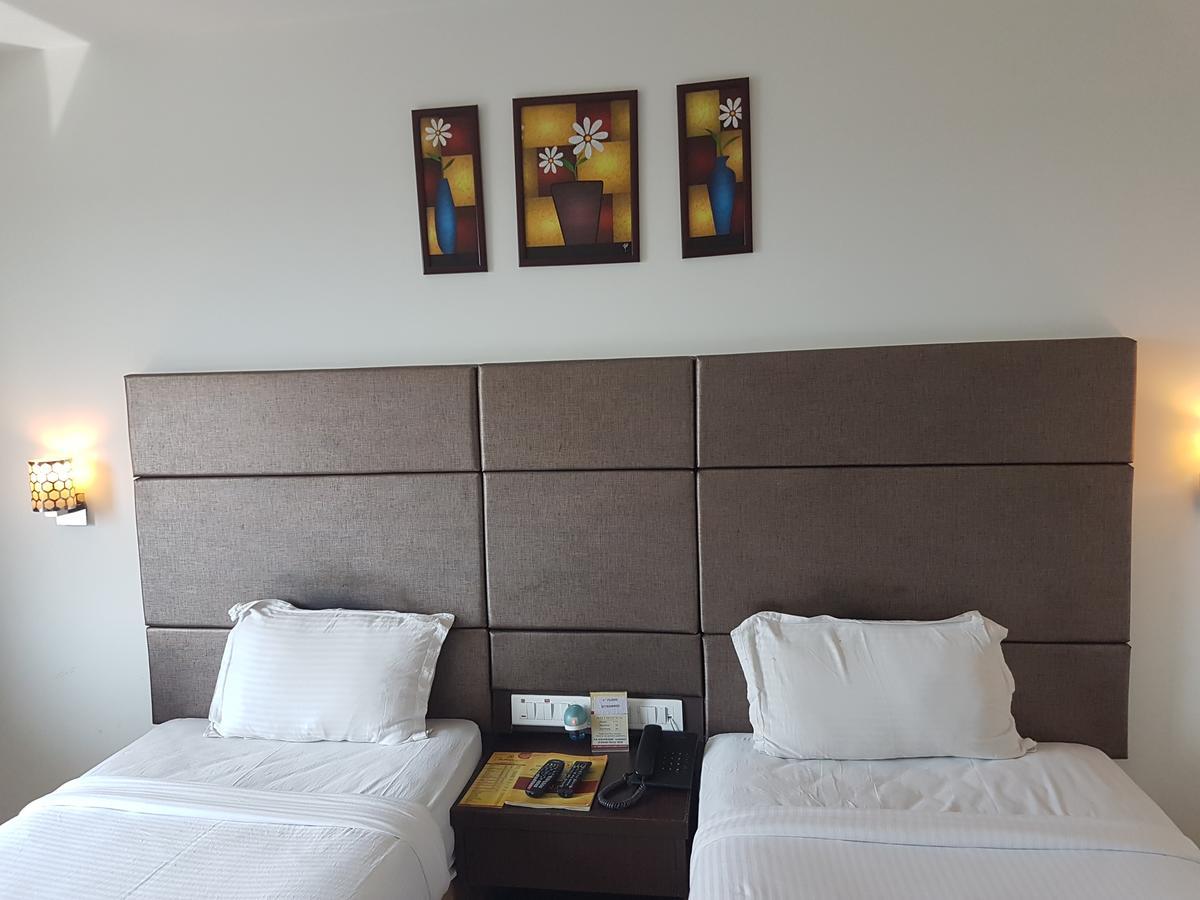 Hotel Sitara Grand Miyapur Χιντεραμπάντ Εξωτερικό φωτογραφία