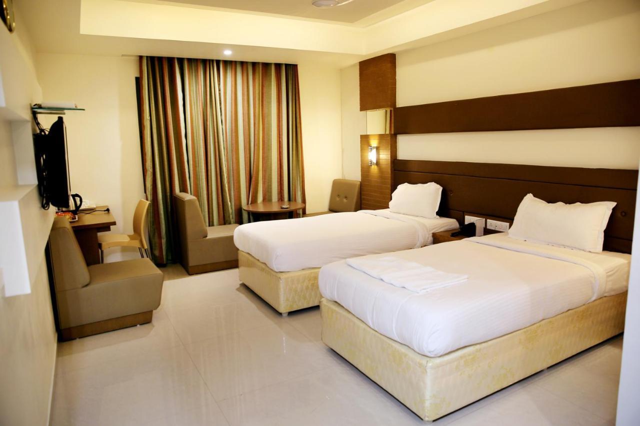Hotel Sitara Grand Miyapur Χιντεραμπάντ Εξωτερικό φωτογραφία